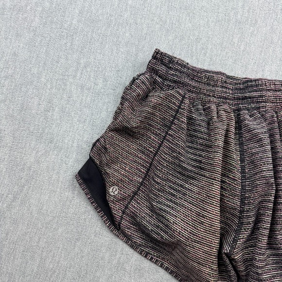 Lululemon Shorts Womens 4 Pink Stripe Lined Hotty Hot Short Ii Stretch Yoga‎ Gym - Picture 10 of 12